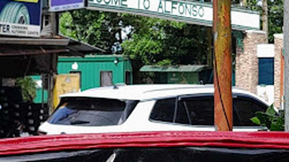 Alfonso Welcome Arch