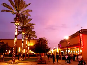 Maya Cinemas Fresno