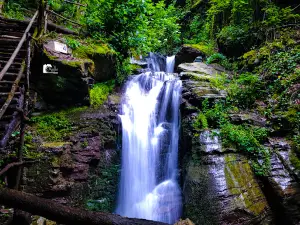 Vodopadi Kamenjane - Kamenjane waterfalls