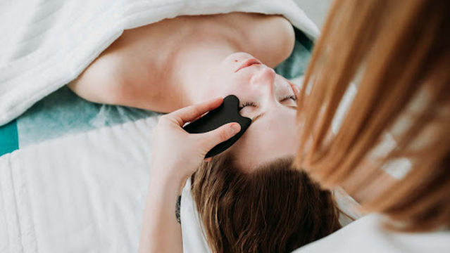 KOFABO - Manualna Plastyka Twarzy Sandrine Sterczewska-Plebanik