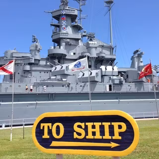 Fly ${{cityDName}} Mobile