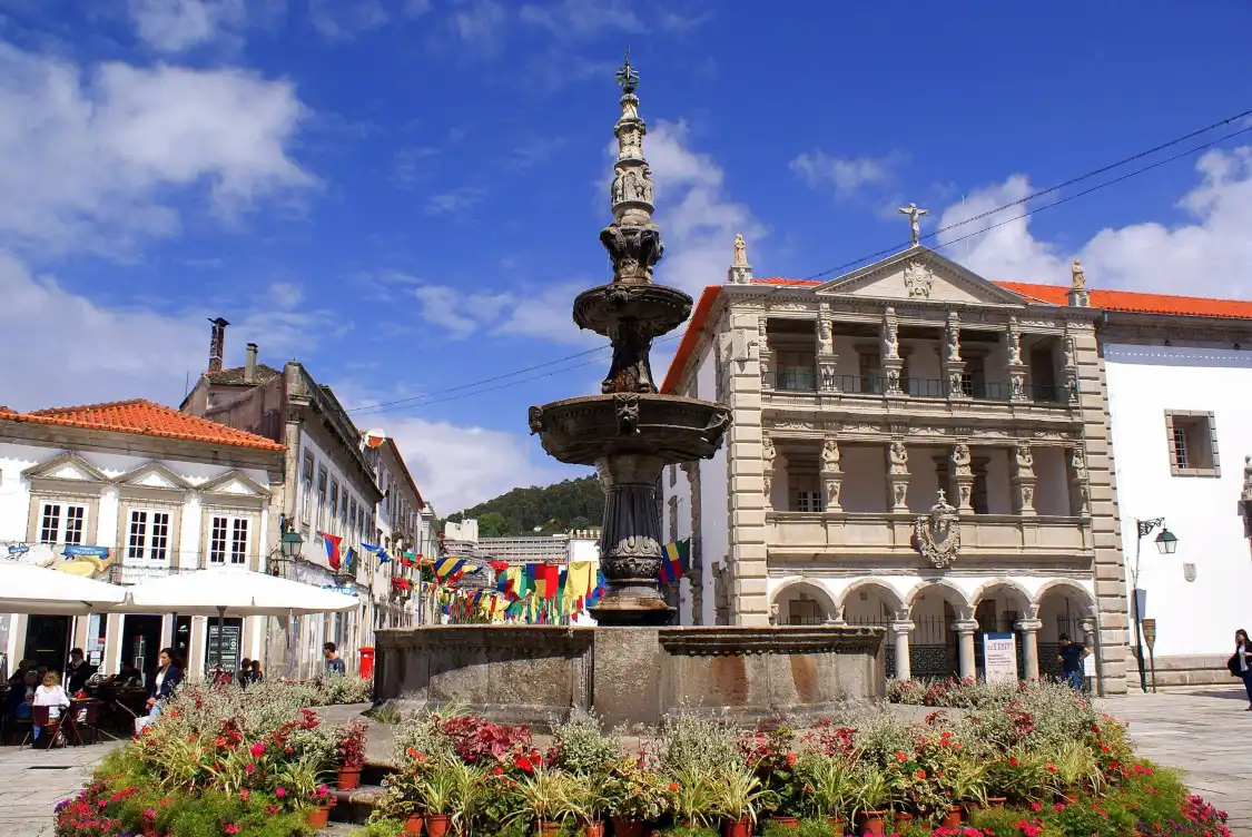 Hotels near Praca da Republica