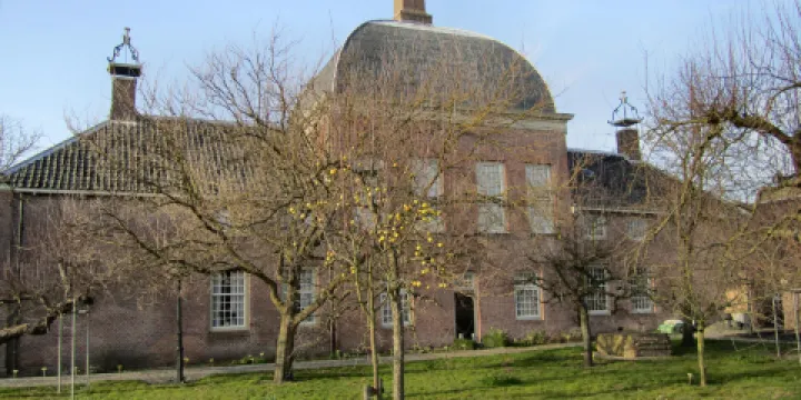 范·阿爾登先生濟貧院