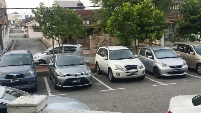 Hotels near Taman Aman Park