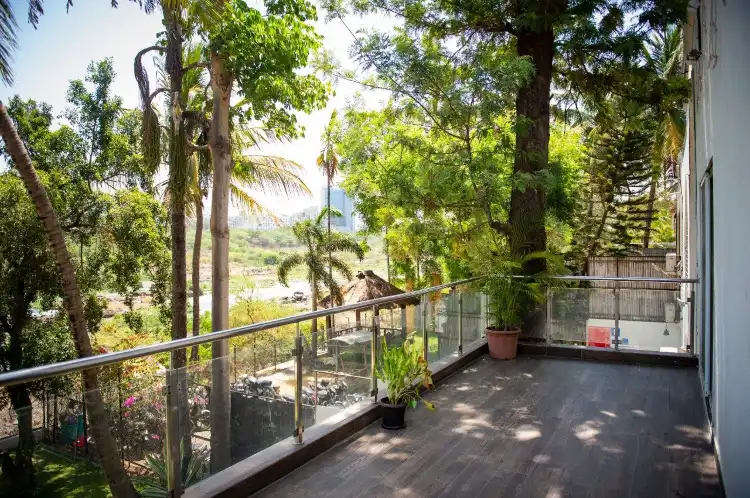Hotels near Koregaon Park