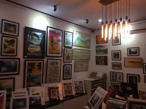 Hotels near Paradise Pictures Bali