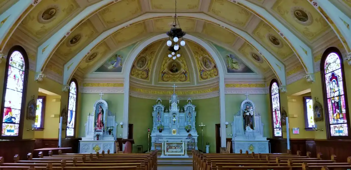 Hotels near Sacred Heart Catholic Church