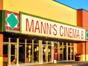 Manns Cinema 8