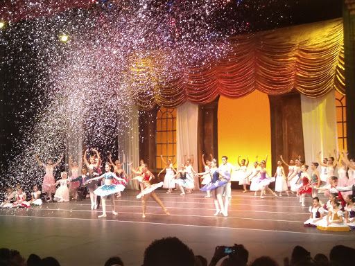 STATE THEATER ESPERANZA IRIS