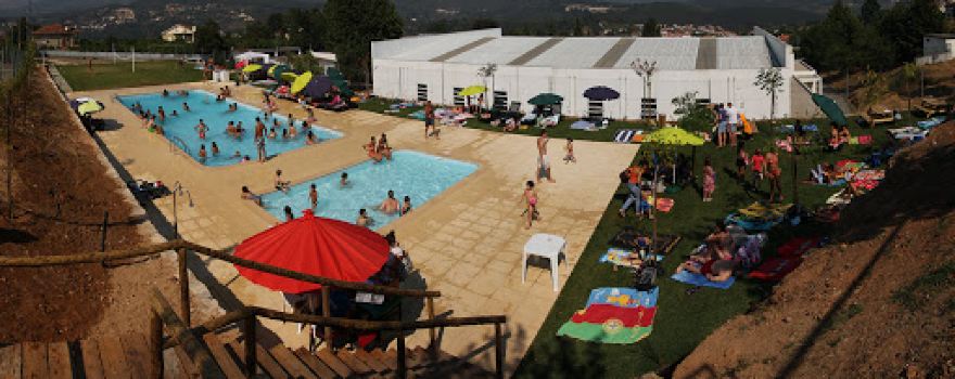 Piscina Coberta de Arco de Baúlhe