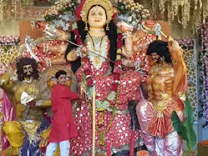 Gandhi pratima