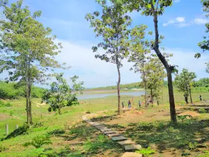 Waduk Nglangon