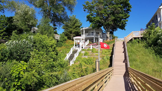 Newcome Street Beach Access