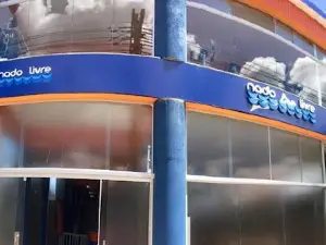 Academia Nado Livre