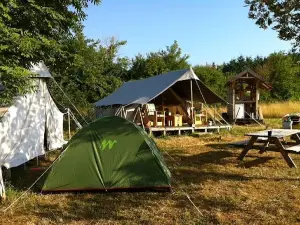 Camping et gîtes Brénazet