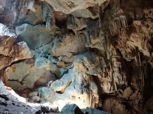 Tham Pet Tham Thong Forest Park