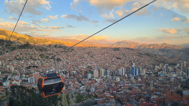 Estación Teleférico Naranja