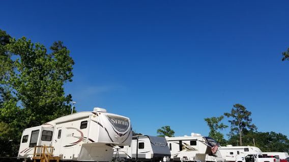 Lochness Marina & RV Park