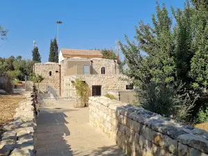 Khan Sha’ar HaGai (Bab el-Wad)