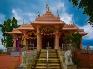 Sant Shri Laxman Chaitanyaji Ashram , Pal