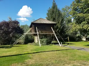 Fort Henrietta Park and Campground
