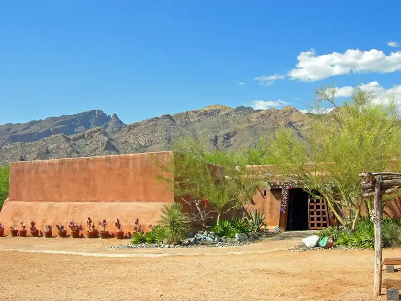 Hotels near DeGrazia Gallery in the Sun