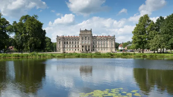 路德維希盧斯特宮