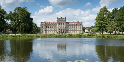 路德維希盧斯特宮