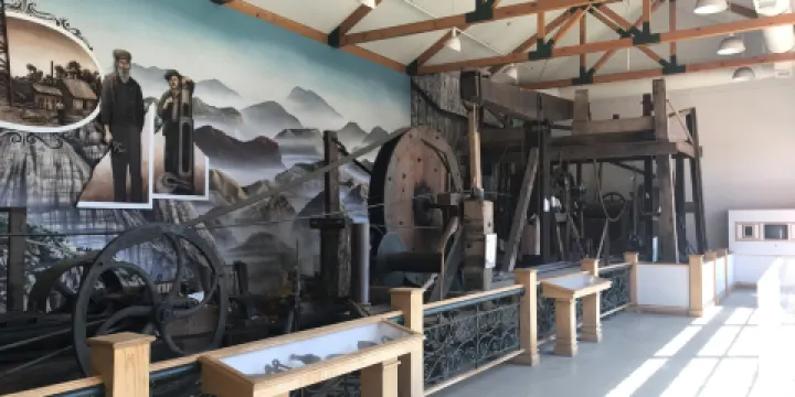 California Oil Museum