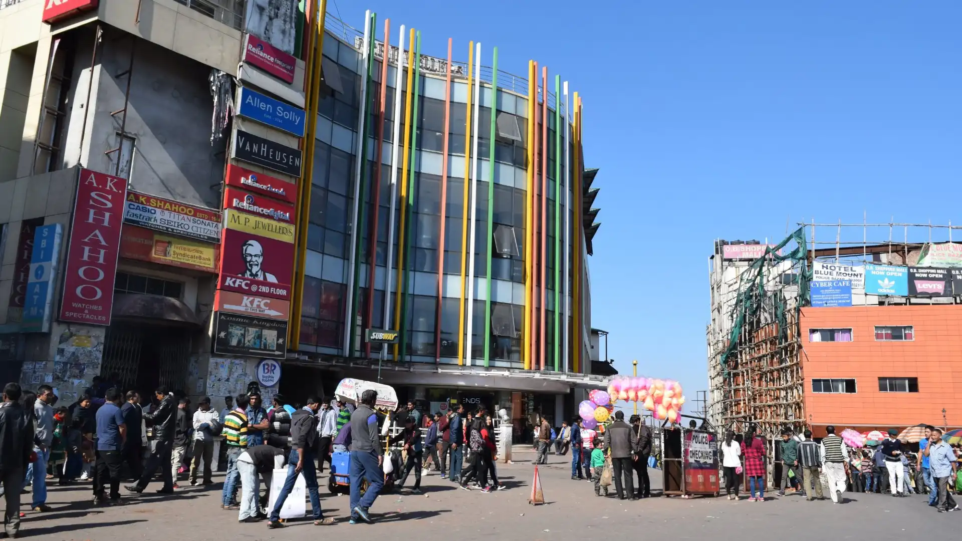 Hotels near Police Bazar