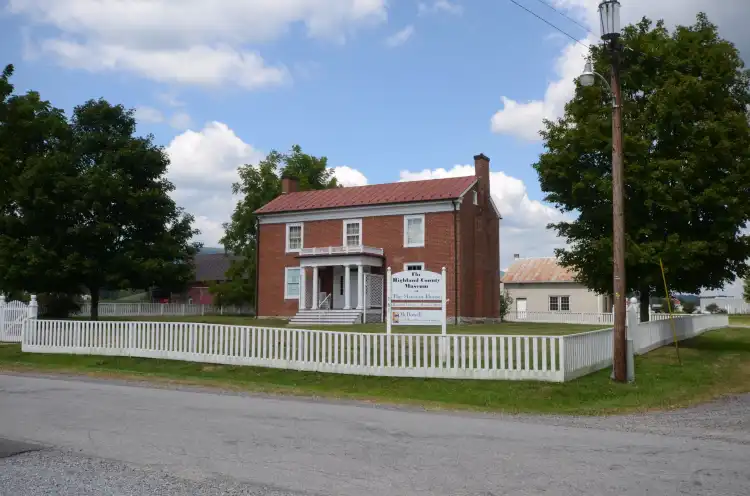 Hotels in McDowell County
