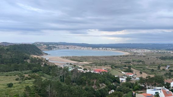 Praia de São Martinho do Porto