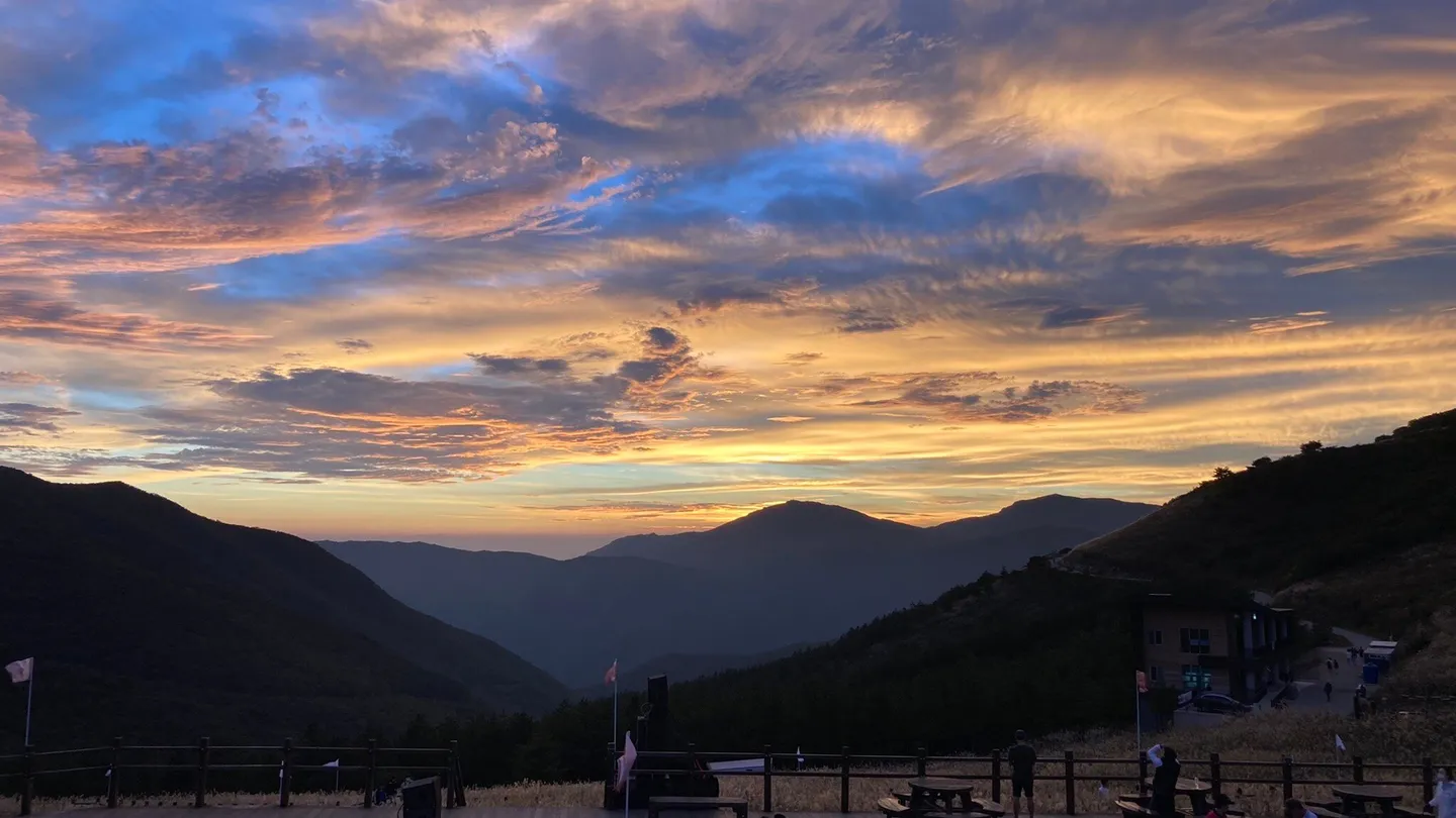 2_Ganwoljae Flame Grass Road