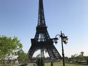 Eiffel Tower Bahria Town Lahore