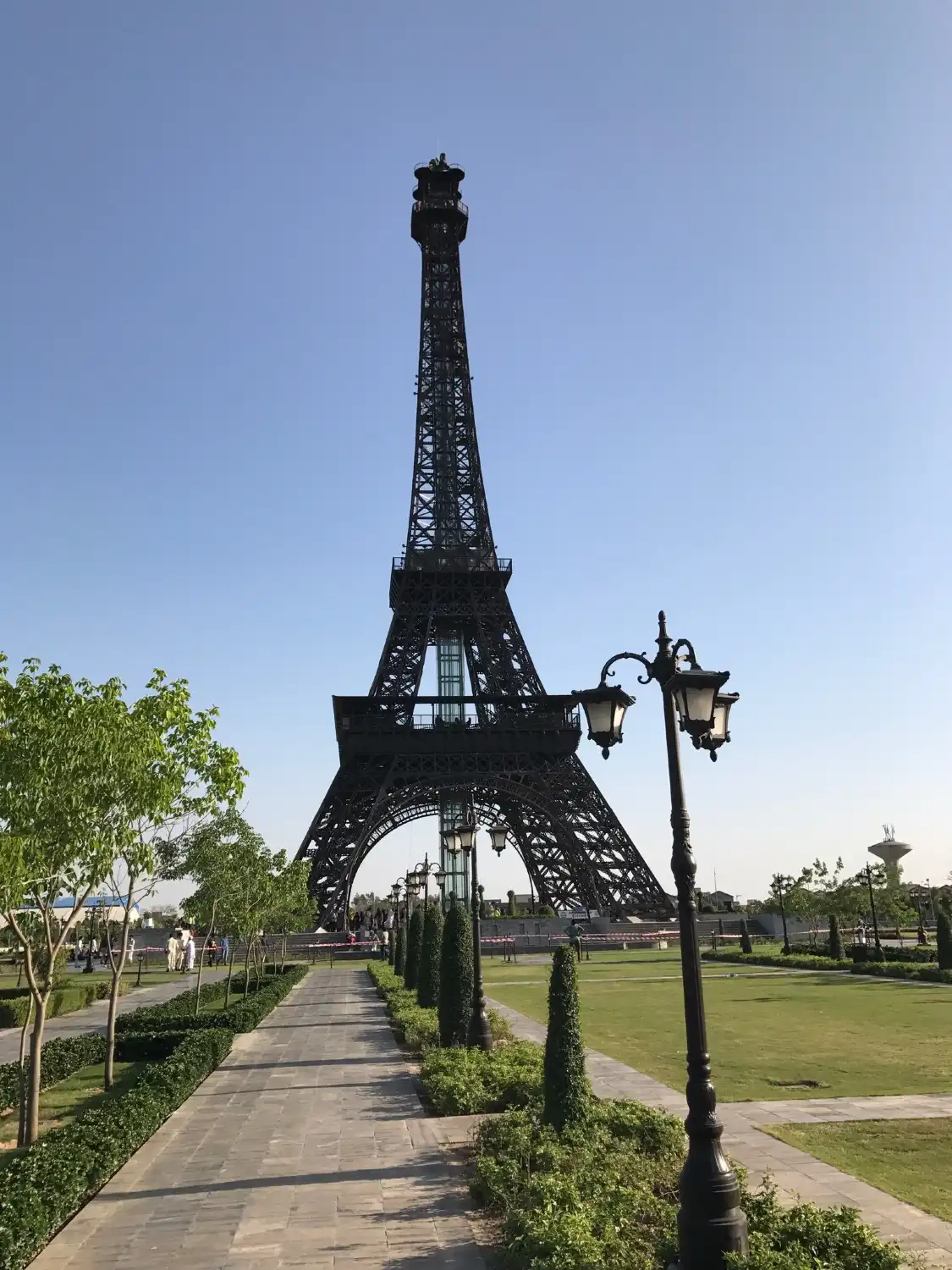 Hotels near Eiffel Tower Bahria Town Lahore
