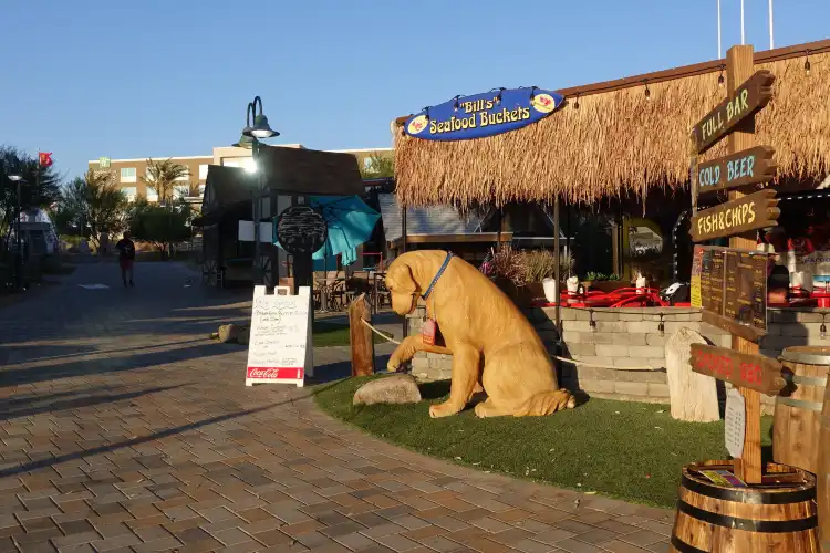 Hotels near Havasu Memorial Walkway
