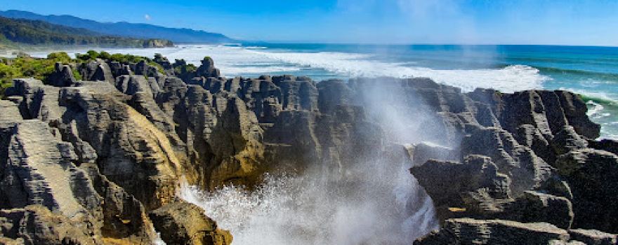 Pancake Rocks and Blowholes Track
