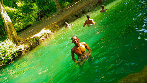 40 Springs Entrance Gate