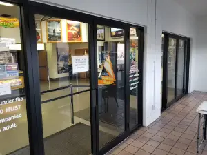 Paramount Triplex Theatre