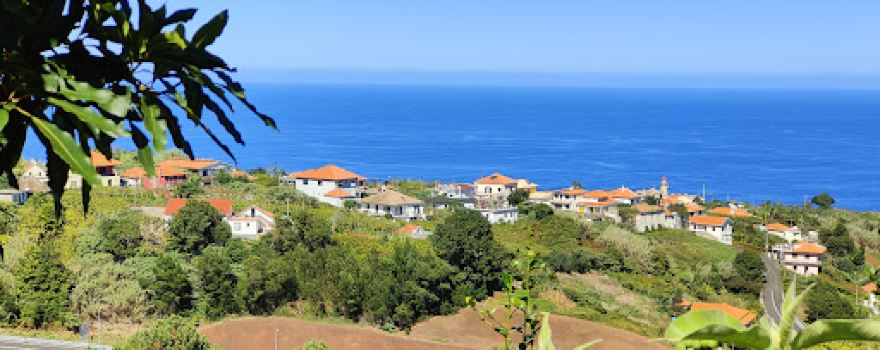 Ponta de São Jorge Lighthouse