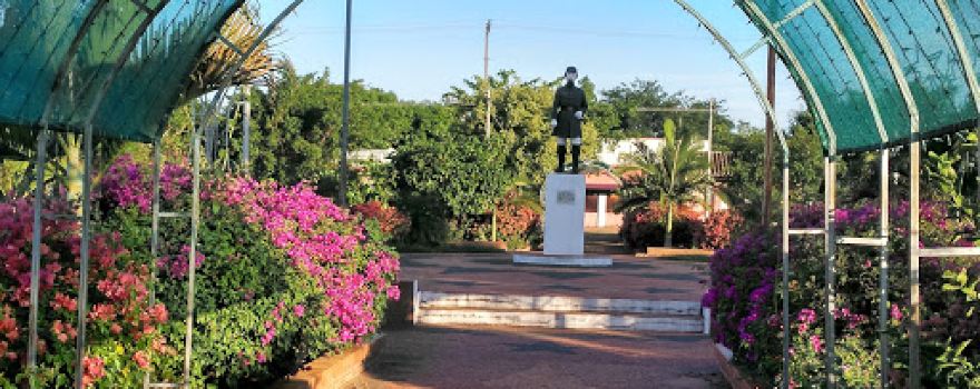 Plaza Gral. José Eduvigis Díaz, Pirayú Paraguarí