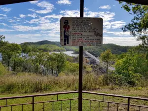 Lake Monduran Lookout