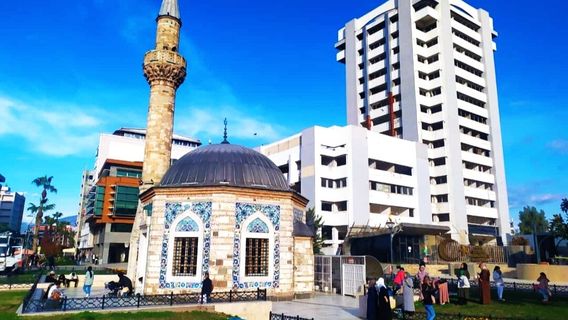 Ataturk Konak Square