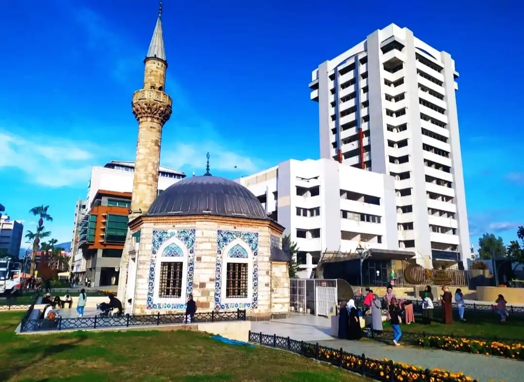 Hotels near Ataturk Konak Square