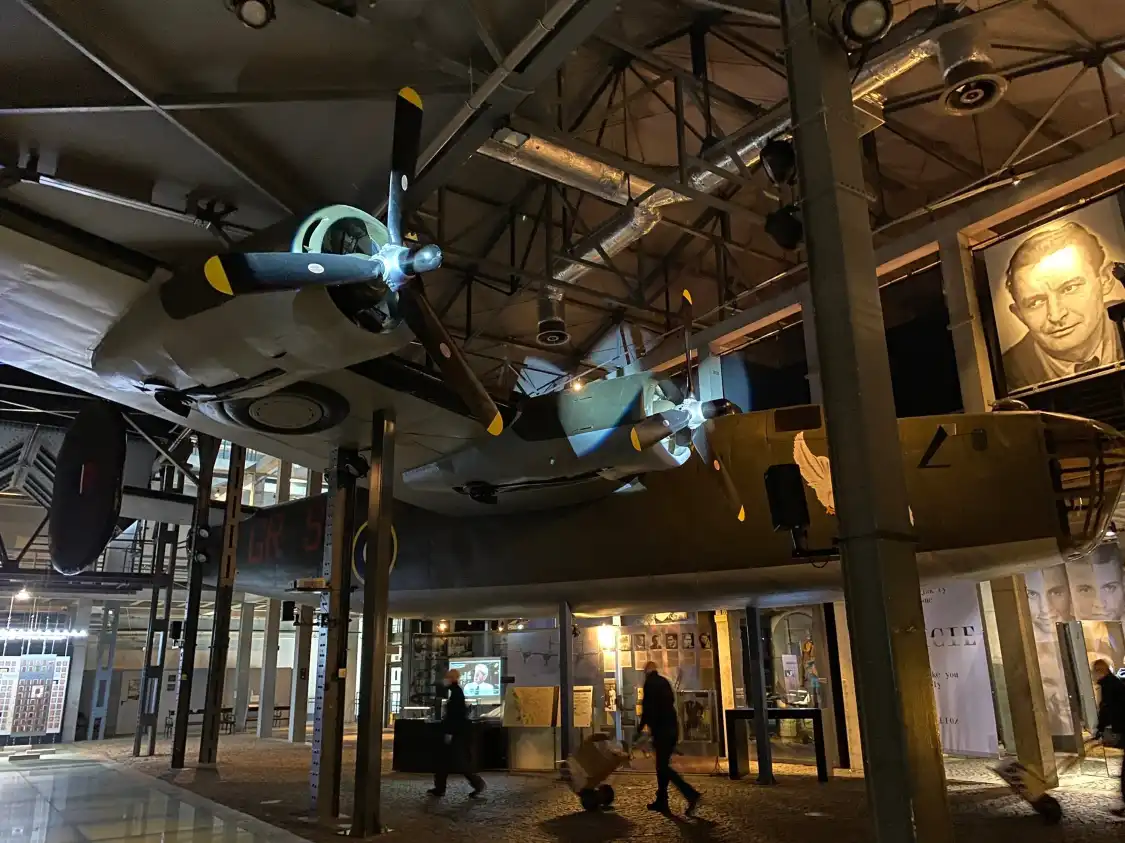 Hotels near Warsaw Uprising Museum