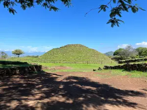 Guachimontones