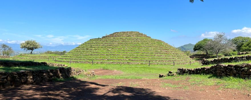 Guachimontones