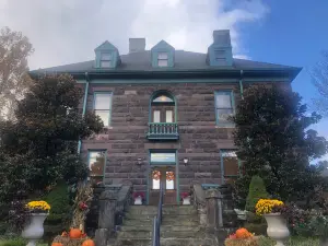Southwest Virginia Museum Historical State Park