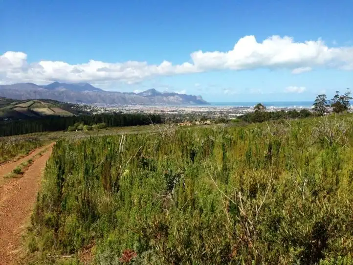 Hotels near Helderberg Nature Reserve