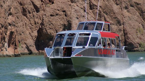 London Bridge Jet Boat Tours